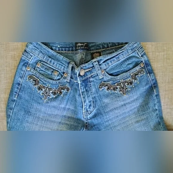 Paco Women's Blue Jeans Size 3, these Jeans have Stretch - Picture 3 of 9
